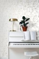 139146 tapeta Esta Home With A Splash Of Gold