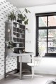 138967 tapeta Esta Home With A Splash Of Gold