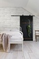 139137 tapeta Esta Home With A Splash Of Gold